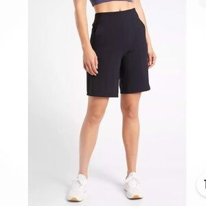 NWT ATHLETA Cosmic Bermuda shorts in black size 14